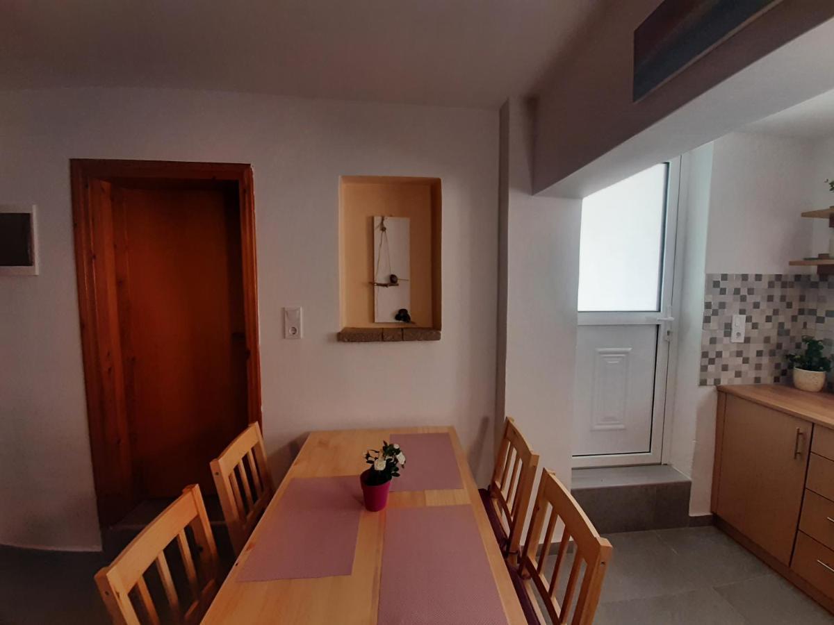 Art House Apartment *
